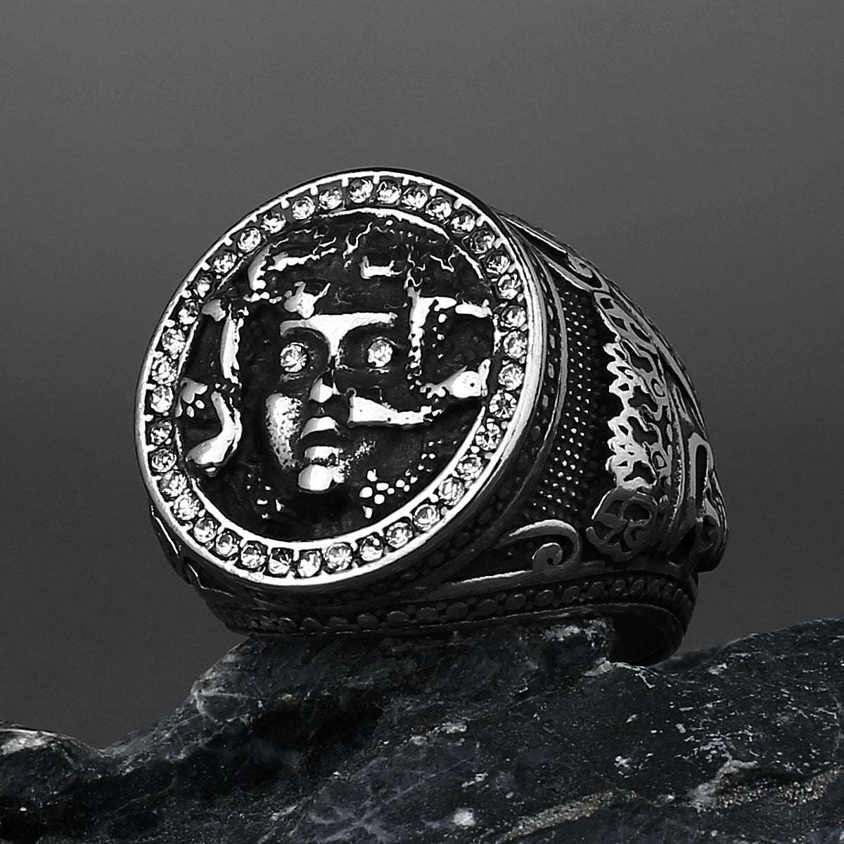 Retro Greek Mythology Medusa Snake Head Titanium Ring